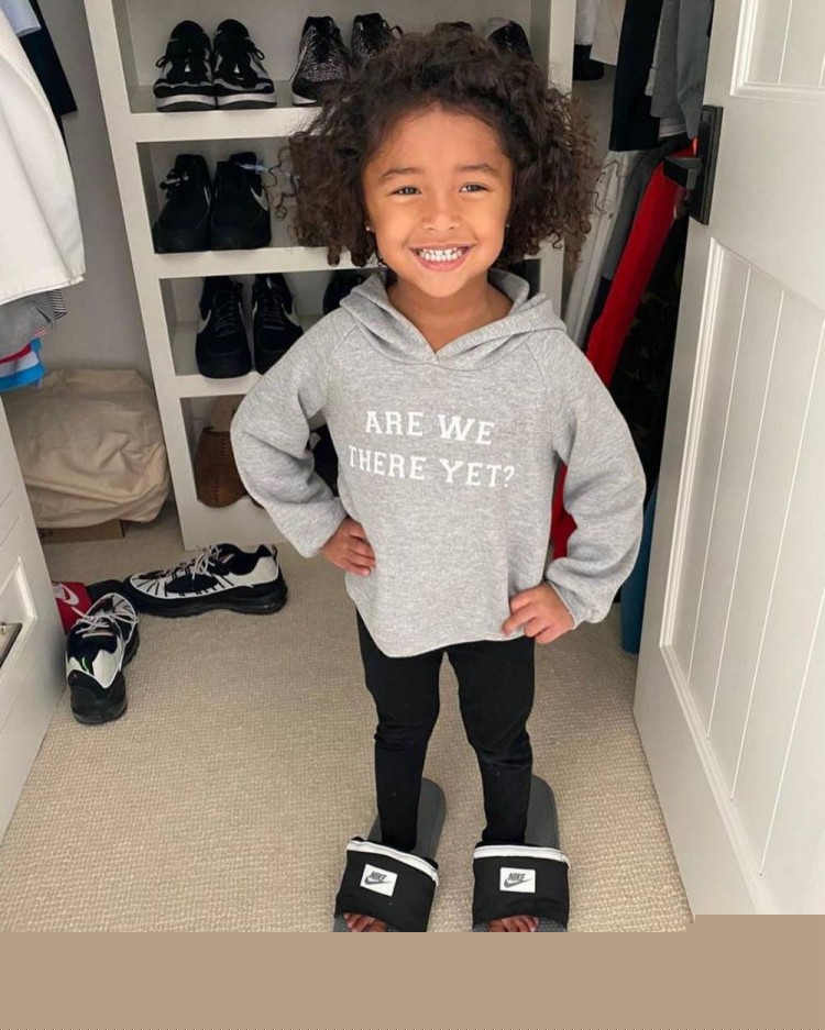 弗拉格砍下35分8篮板，莱昂纳德贡献30分，独行侠客场险胜快船