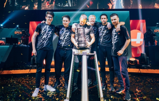 LNG官博庆祝Scout选手LPL征战八周年：岁月沉香，初心如磬